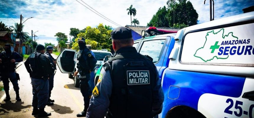 A Polícia Militar do Amazonas (PMAM), por meio do 3° Batalhão de Polícia Militar (BPM), prendeu em flagrante um homem, de 25 anos, na noite de segunda-feira (05/05), após proferir ameaças contra a avó dele, de idade não informada, com o uso de uma faca, o que caracteriza crime de violência doméstica. A prisão foi efetuada pela equipe do 5º Grupamento de Polícia Militar (5º GPM), no município de Fonte Boa (a 678 quilômetros de Manaus).